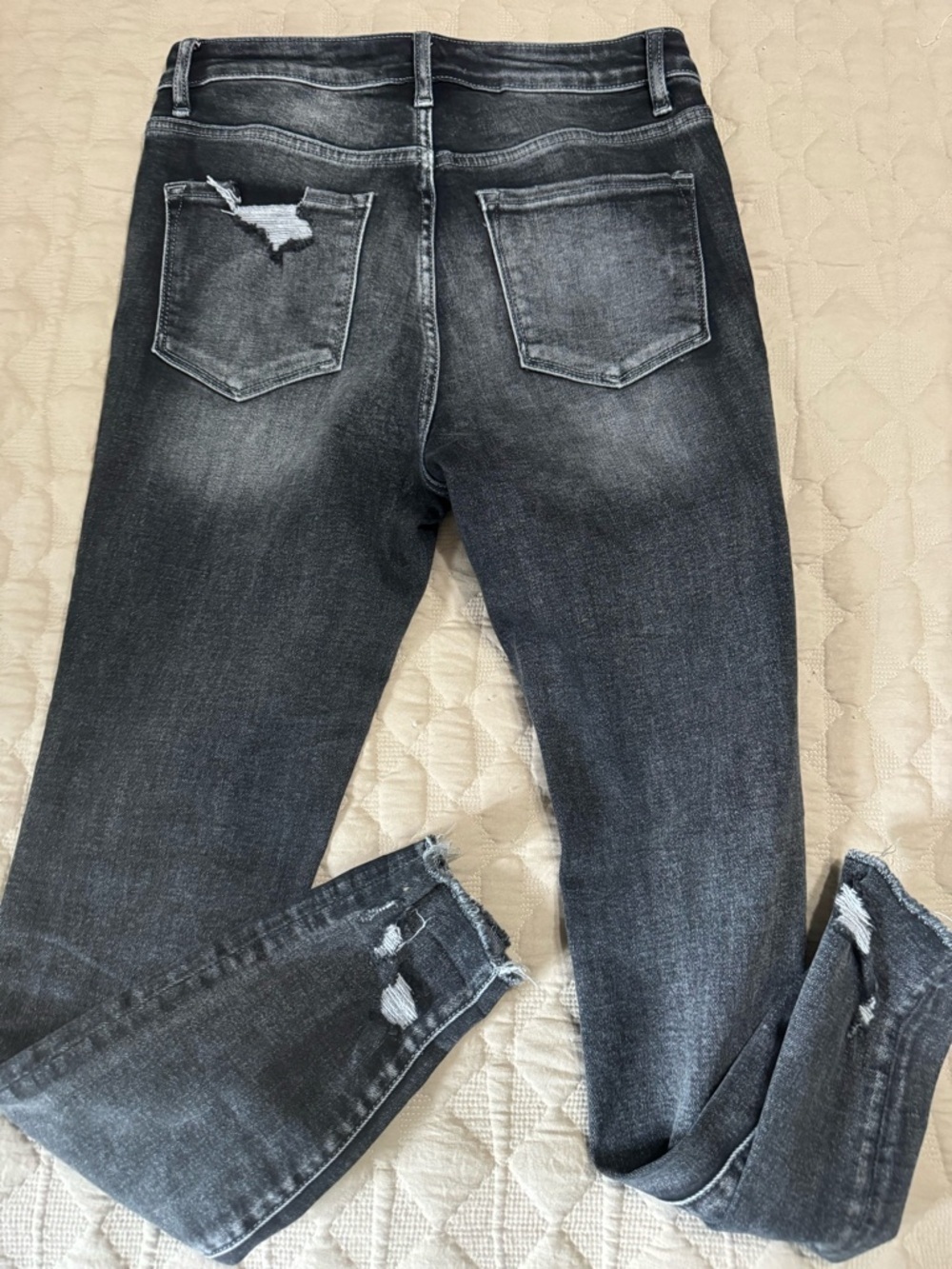 Vervet High-Rise Distressed Skinny Jeans in Washed Black 29 - Picture 6 of 8